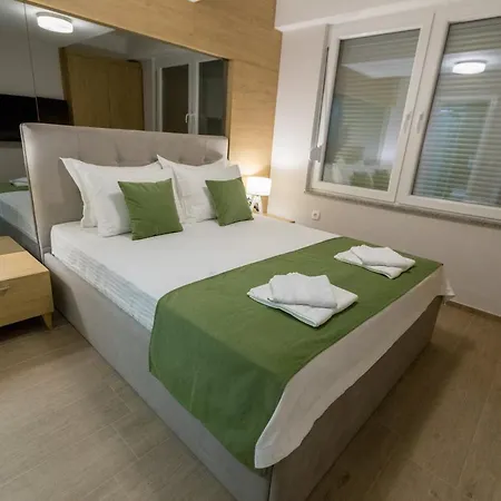 Apartment Matjan With Private Garages *