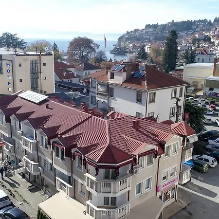 Matjan With Private Garages Apartment